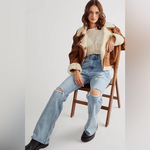 Levi’s 70’s high rise flare jeans 28 NEW - Picture 3 of 9